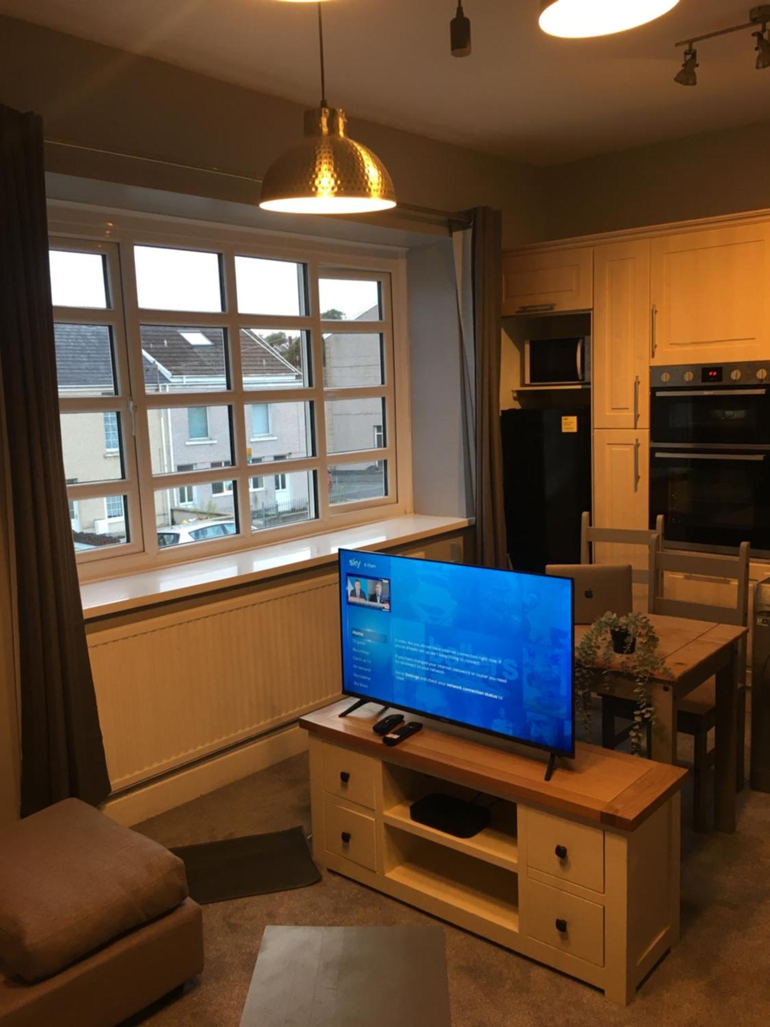 Apartment 2 Bedrooms Flat Centre